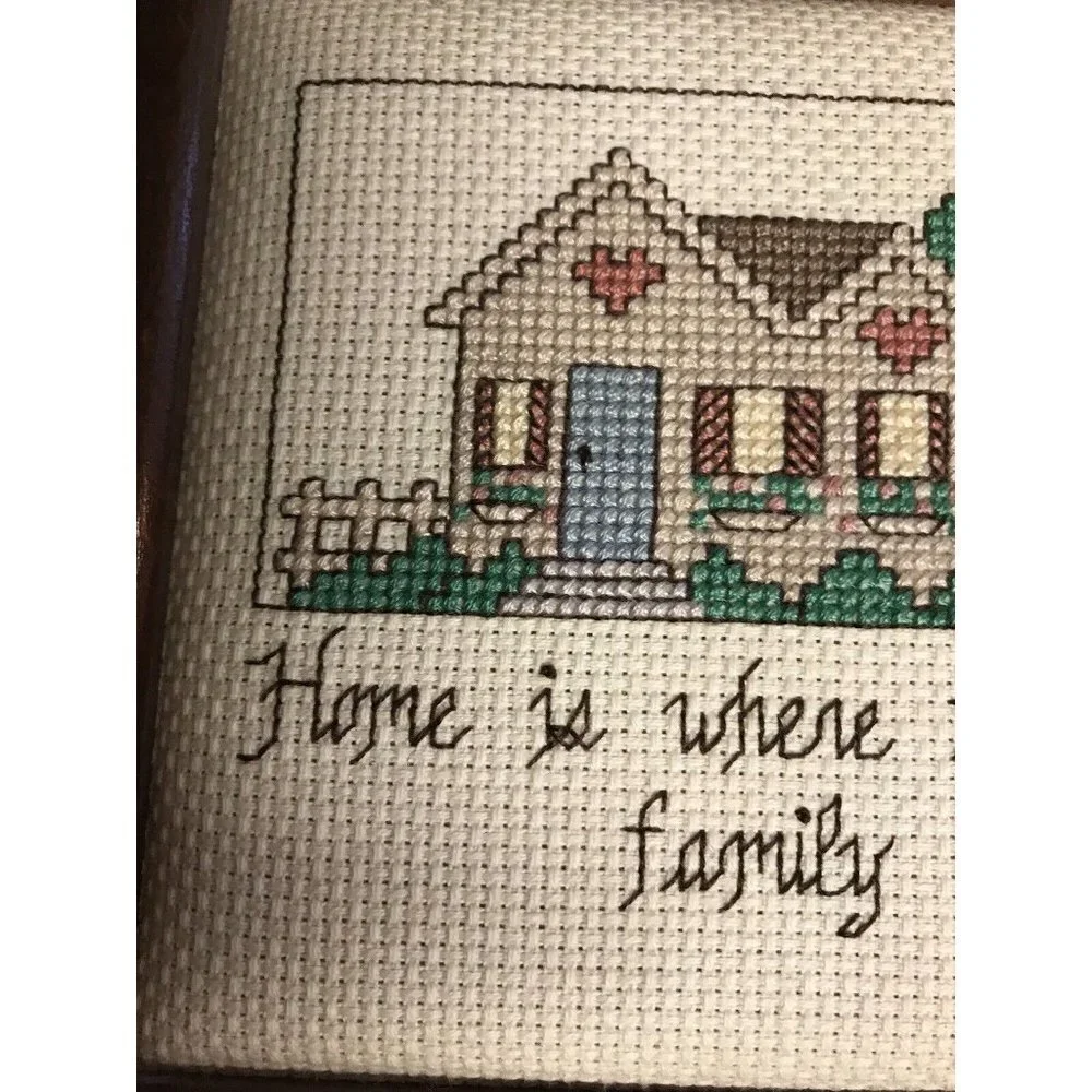 Framed Vintage 1991 Handmade Needlepoint “Home is where’s there’s family” 6x6”